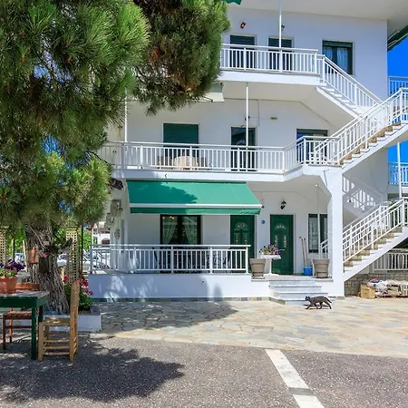 Agapitos Apartment *